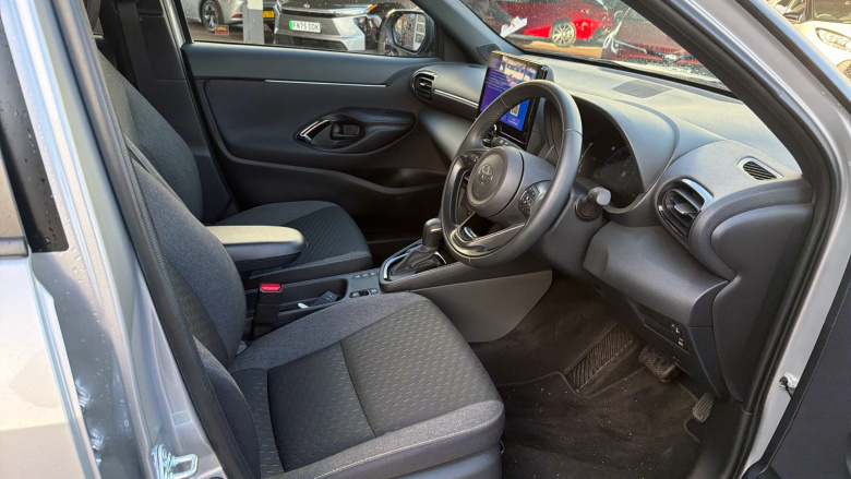 Toyota Yaris Cross 1.5 Hybrid Design 5dr CVT Hybrid Estate